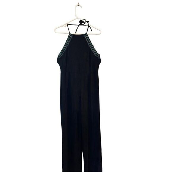 SUGAR + L!PS Black Suede Eyelet Embroidered Halter Jumpsuit size medium - Picture 3 of 7